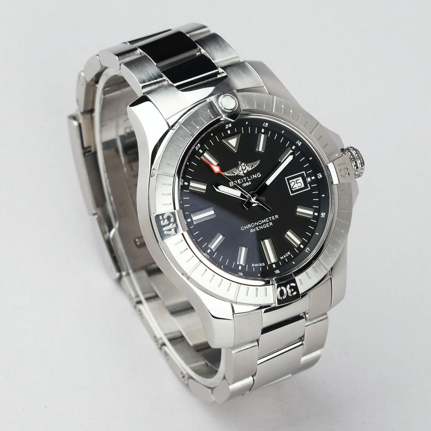 Breitling Avenger A17318 - (2/8)