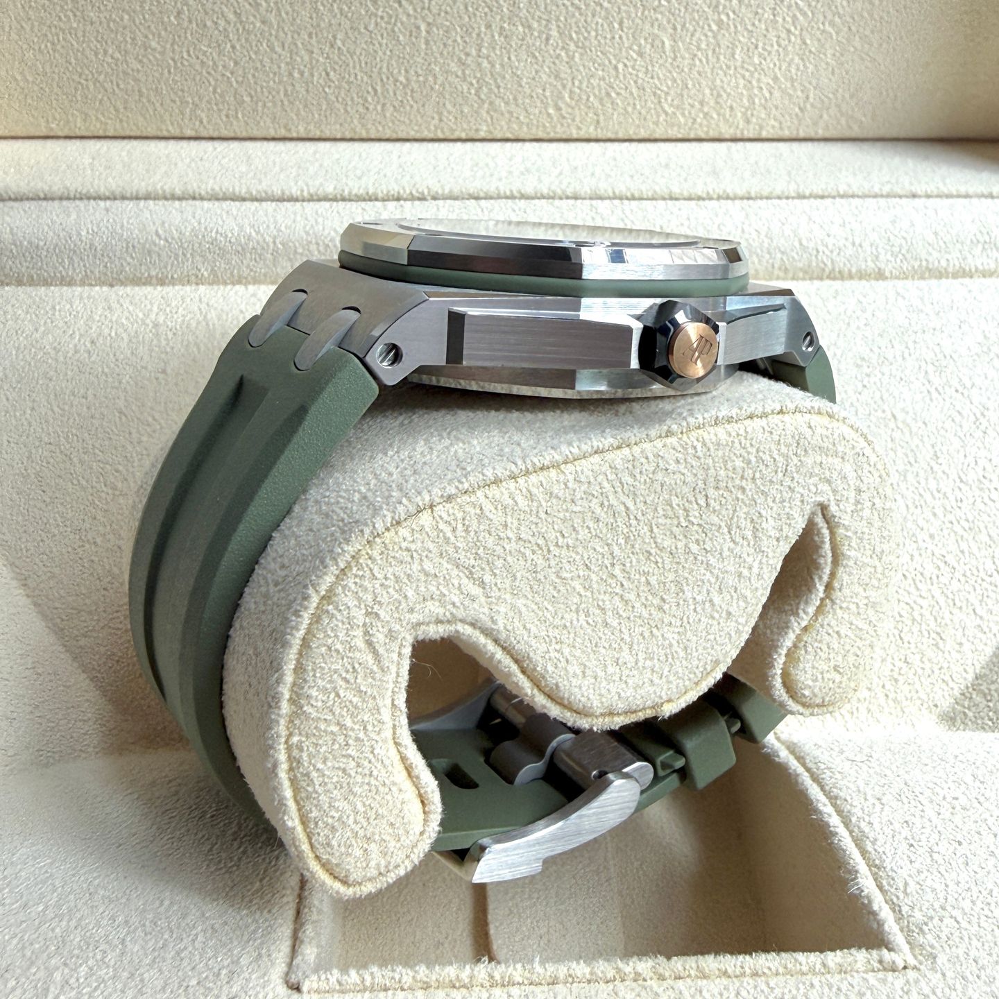 Audemars Piguet Royal Oak Offshore Diver 15720ST.OO.A052CA.01 - (5/7)