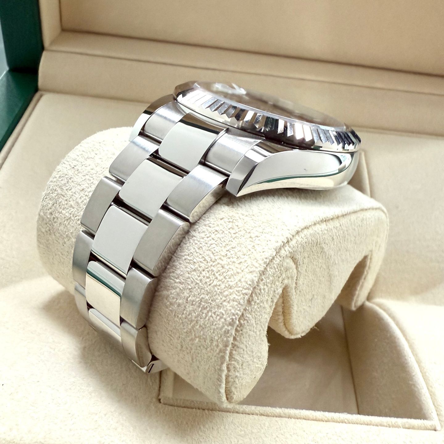 Rolex Sky-Dweller 326934 (2022) - Black dial 42 mm Steel case (12/14)