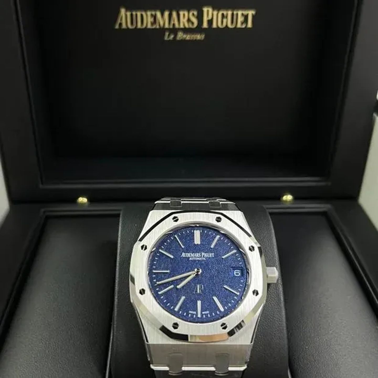 Audemars Piguet Royal Oak Jumbo 16202BC.OO.1240BC.02 (2024) - Blauw wijzerplaat 39mm Witgoud (6/6)