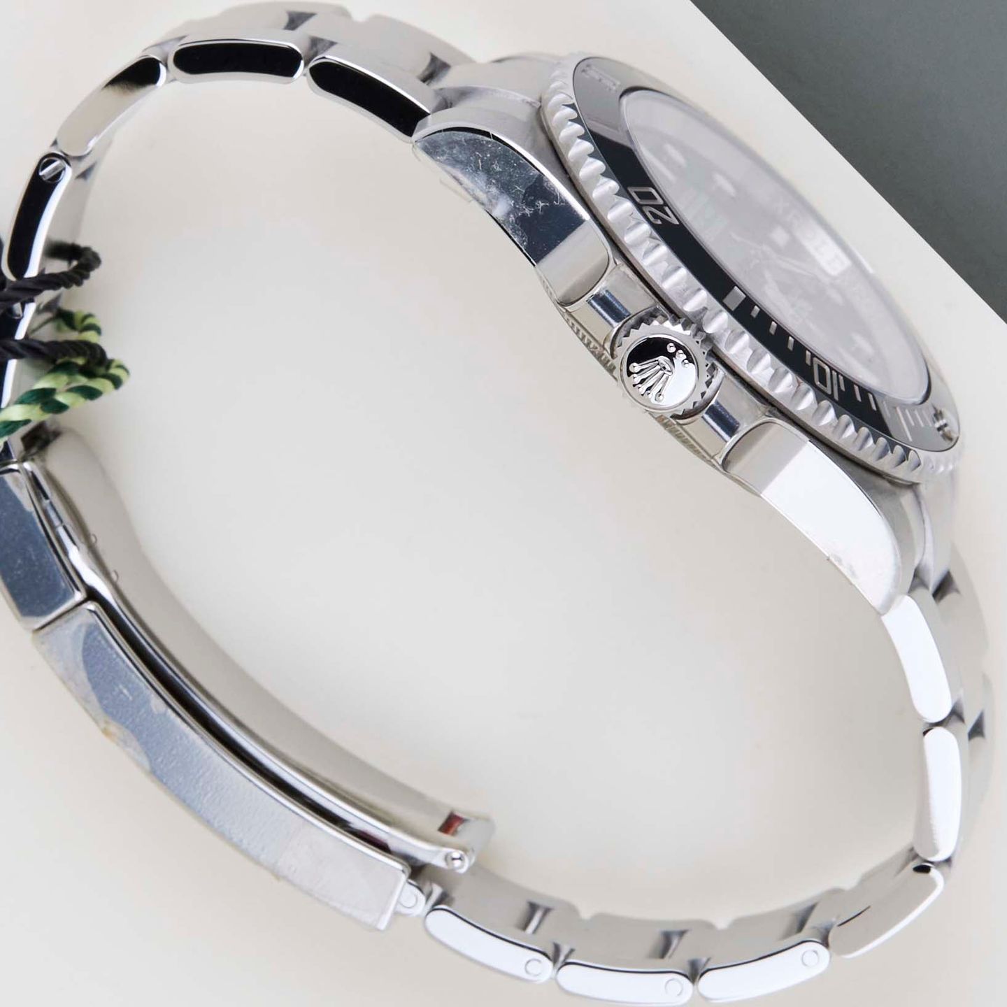 Rolex Submariner No Date 114060 (2016) - Black dial 40 mm Steel case (7/8)