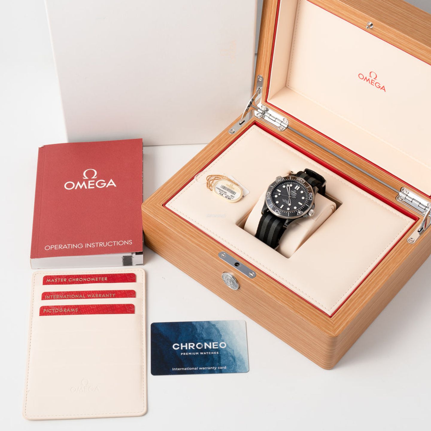 Omega Seamaster Diver 300 M 210.92.44.20.01.002 (2023) - Black dial 44 mm Ceramic case (8/8)