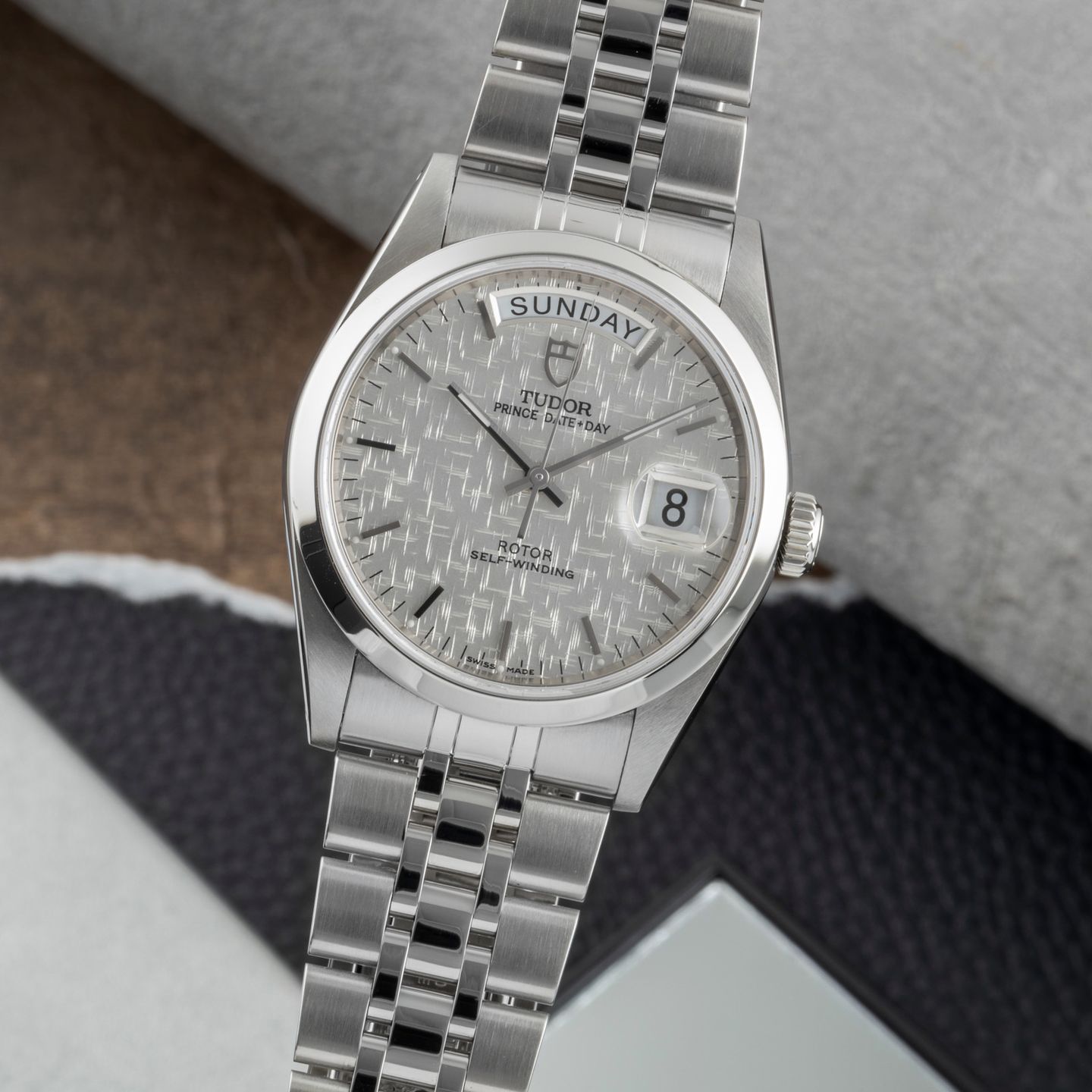 Tudor Prince Date 76200 - (3/8)