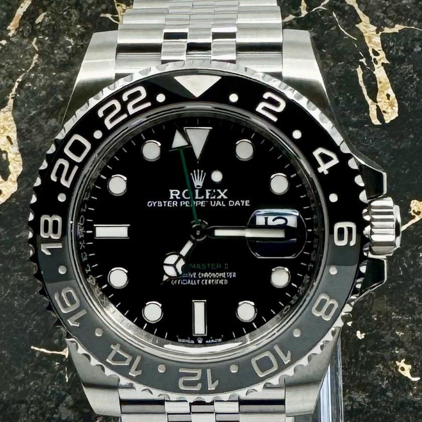 Rolex GMT-Master II 126710GRNR - (2/8)