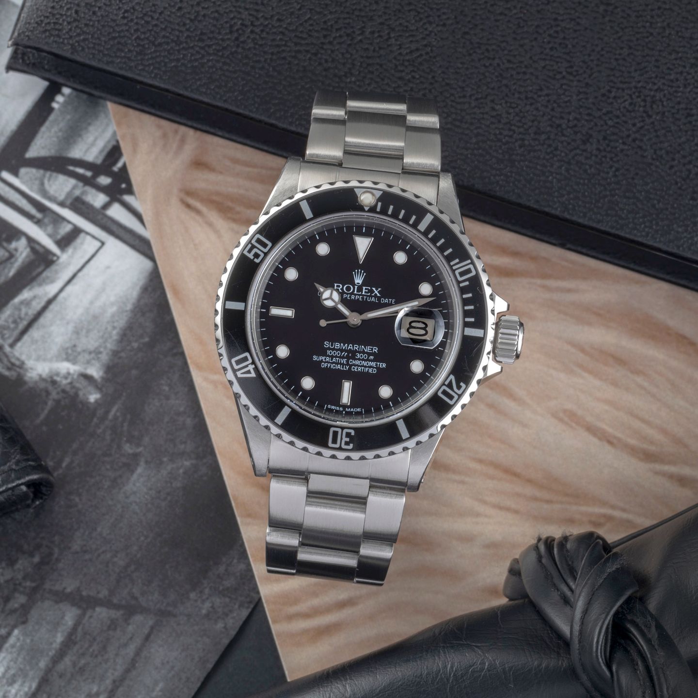 Rolex Submariner Date 16800 (1981) - Zwart wijzerplaat 40mm Staal (1/8)