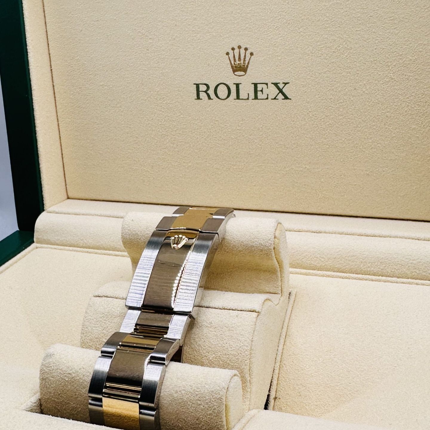 Rolex Sky-Dweller 336933 (2020) - Zwart wijzerplaat 42mm Goud/Staal (5/5)