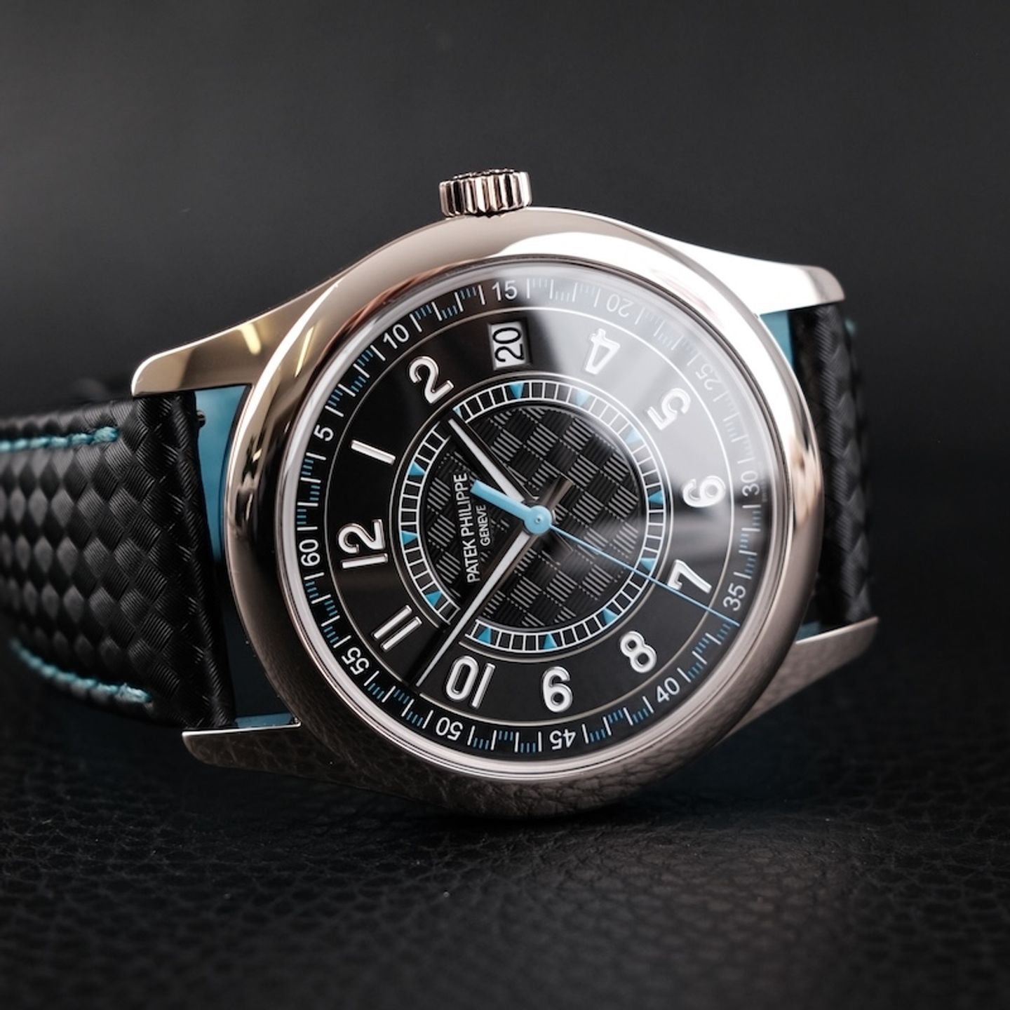 Patek Philippe Calatrava 6007G-011 (2025) - Black dial 40 mm White Gold case (5/8)