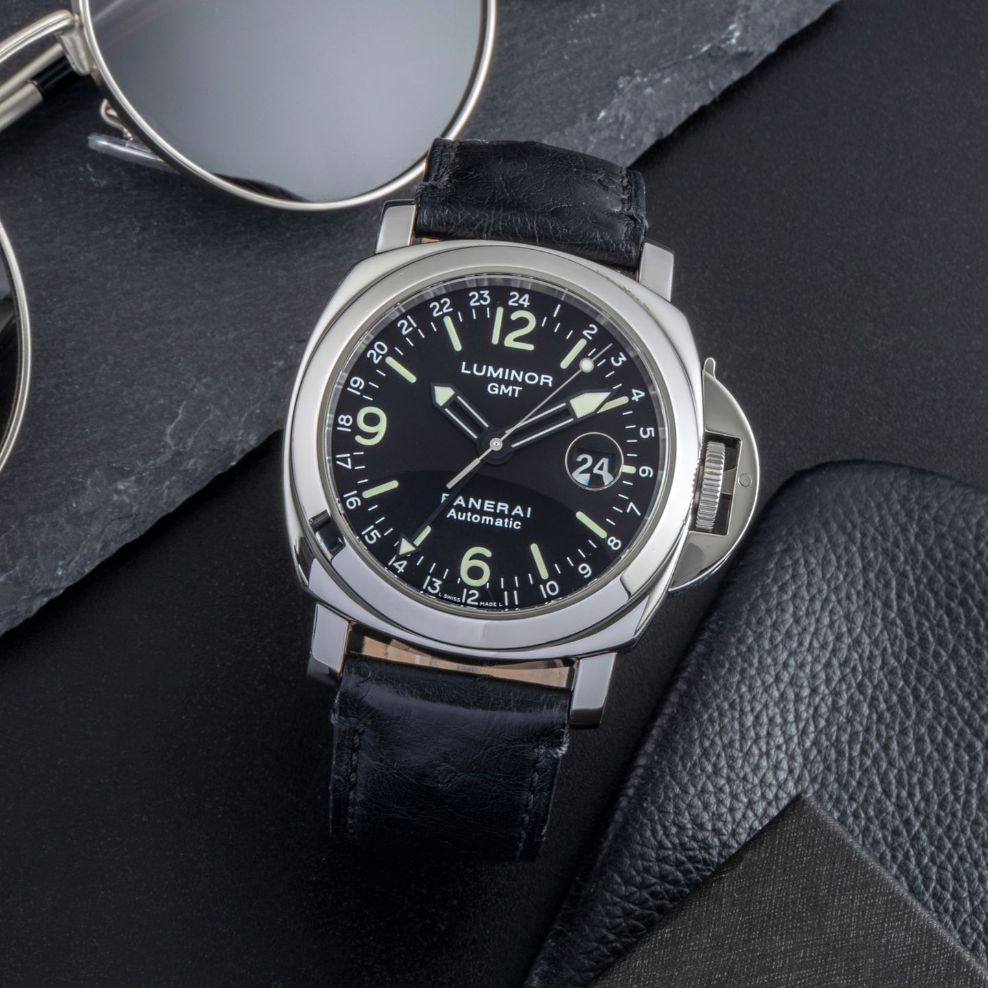 Panerai Luminor PAM00063 (Unknown (random serial)) - Black dial 44 mm Steel case (1/8)