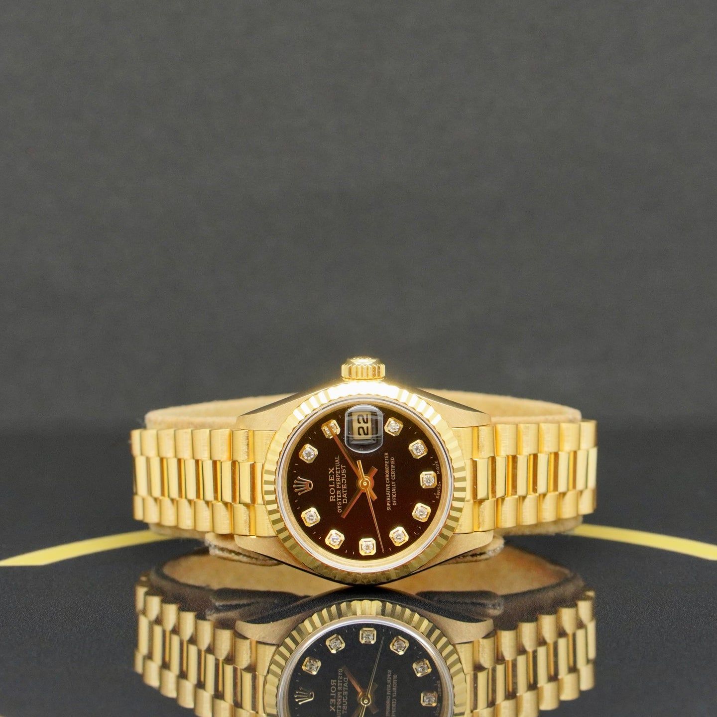 Rolex Lady-Datejust 69178 (1995) - Zwart wijzerplaat 26mm Geelgoud (4/7)