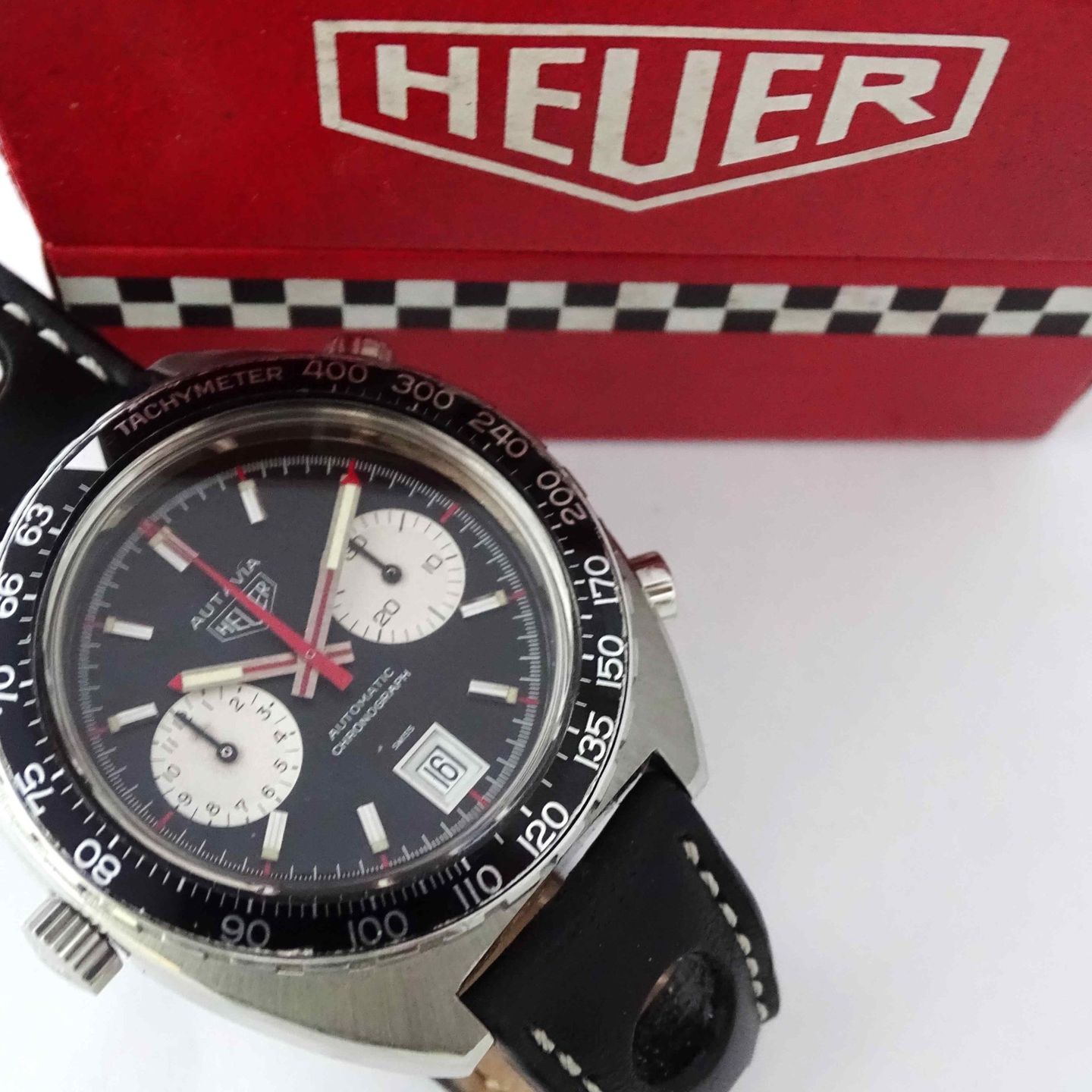 Heuer Autavia 11630 (1972) - Black dial 42 mm Steel case (2/8)