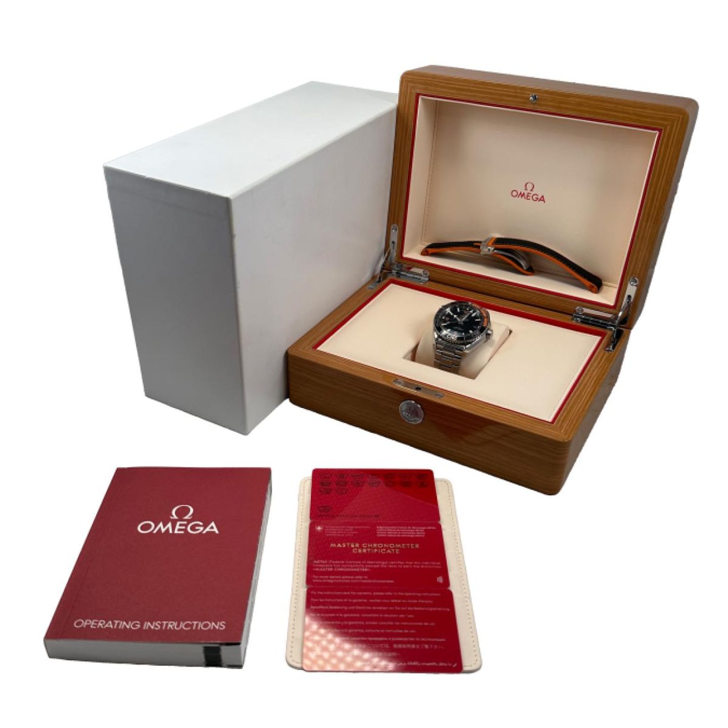 Omega Seamaster Planet Ocean 215.30.44.21.01.002 (2021) - Black dial 44 mm Steel case (5/5)