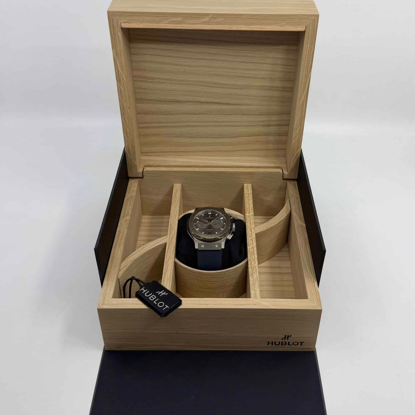 Hublot Classic Fusion Chronograph 541.NX.7070.RX - (3/8)
