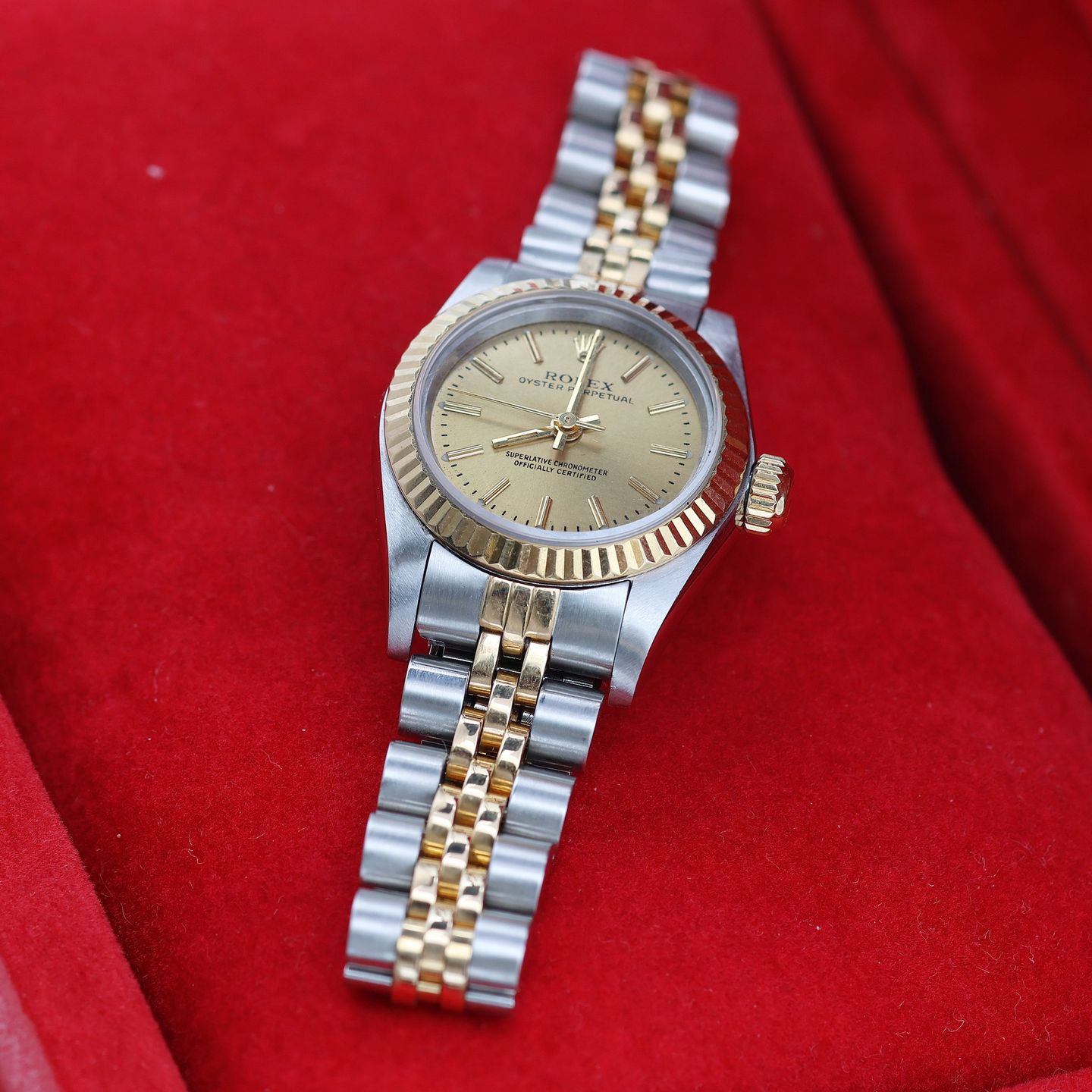Rolex Oyster Perpetual 67193 - (2/8)