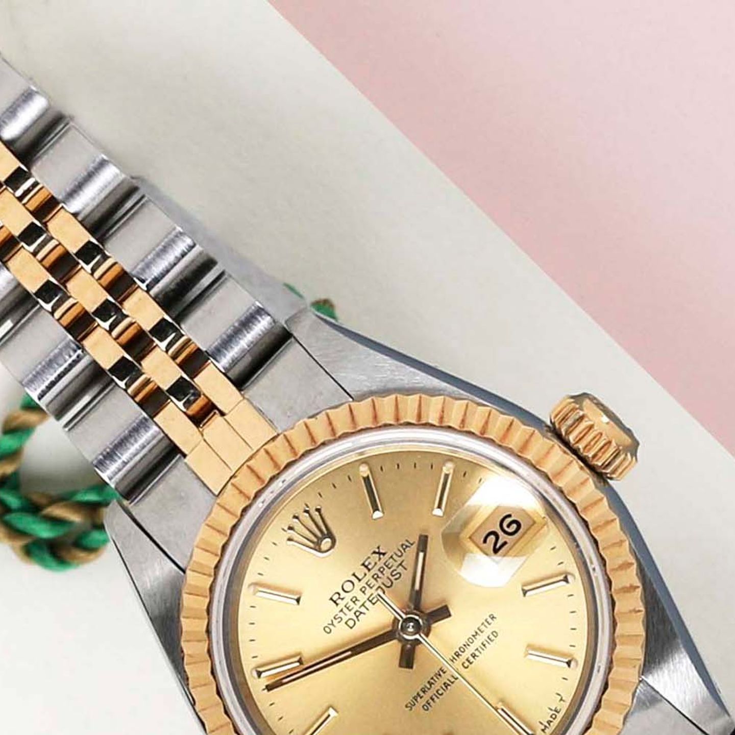 Rolex Lady-Datejust 69173 (1993) - Champagne wijzerplaat 26mm Goud/Staal (3/8)