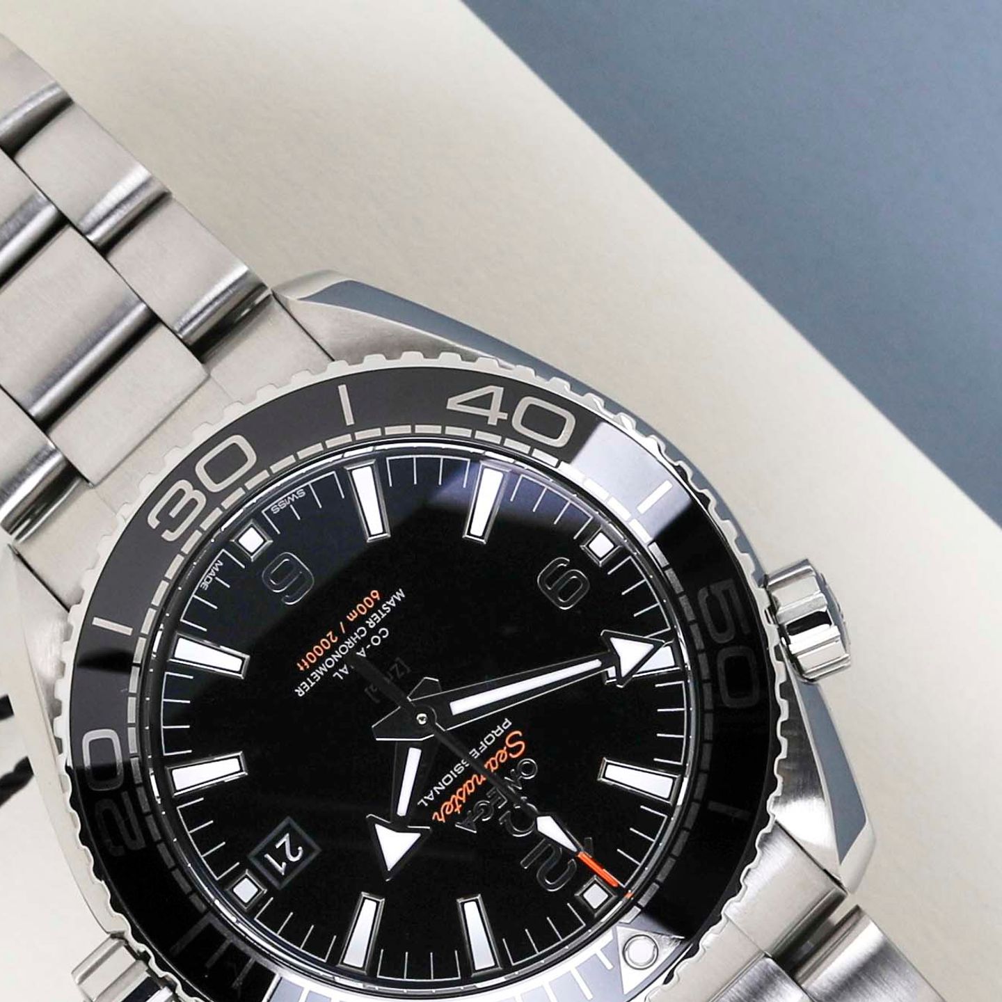 Omega Seamaster Planet Ocean 215.30.44.21.01.001 (2016) - Zwart wijzerplaat 44mm Staal (4/8)