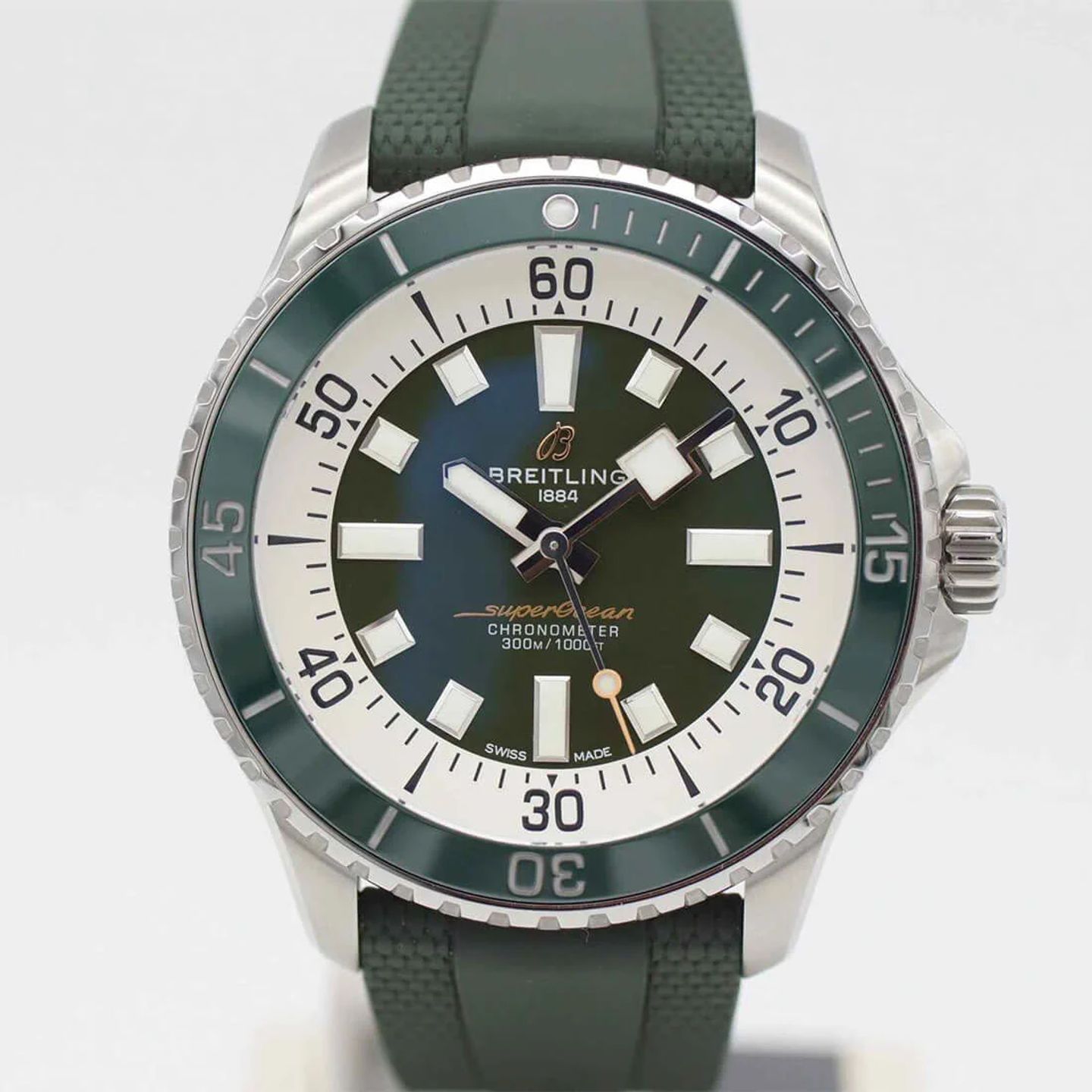 Breitling Superocean 44 A17376A31L1S1 (2023) - Green dial 44 mm Steel case (1/2)