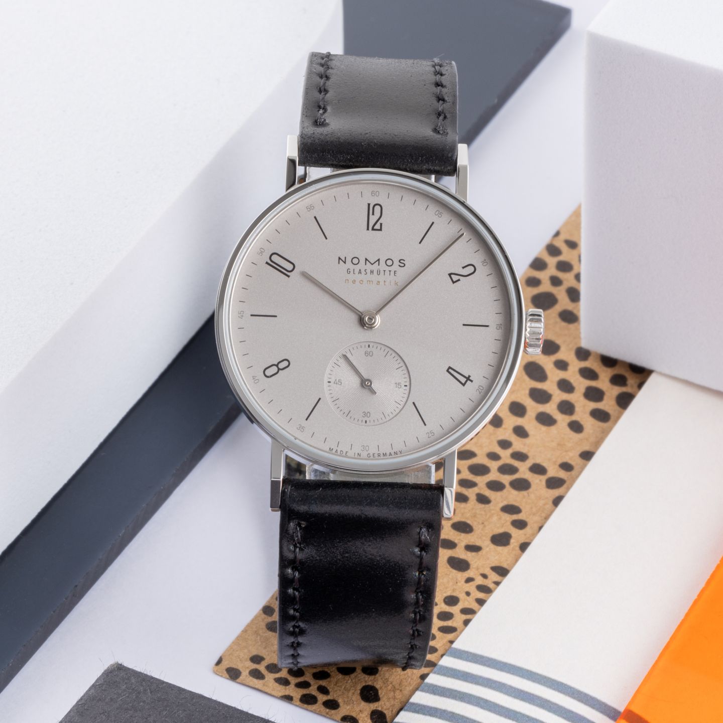 NOMOS Tangente Neomatik 188 - (1/8)