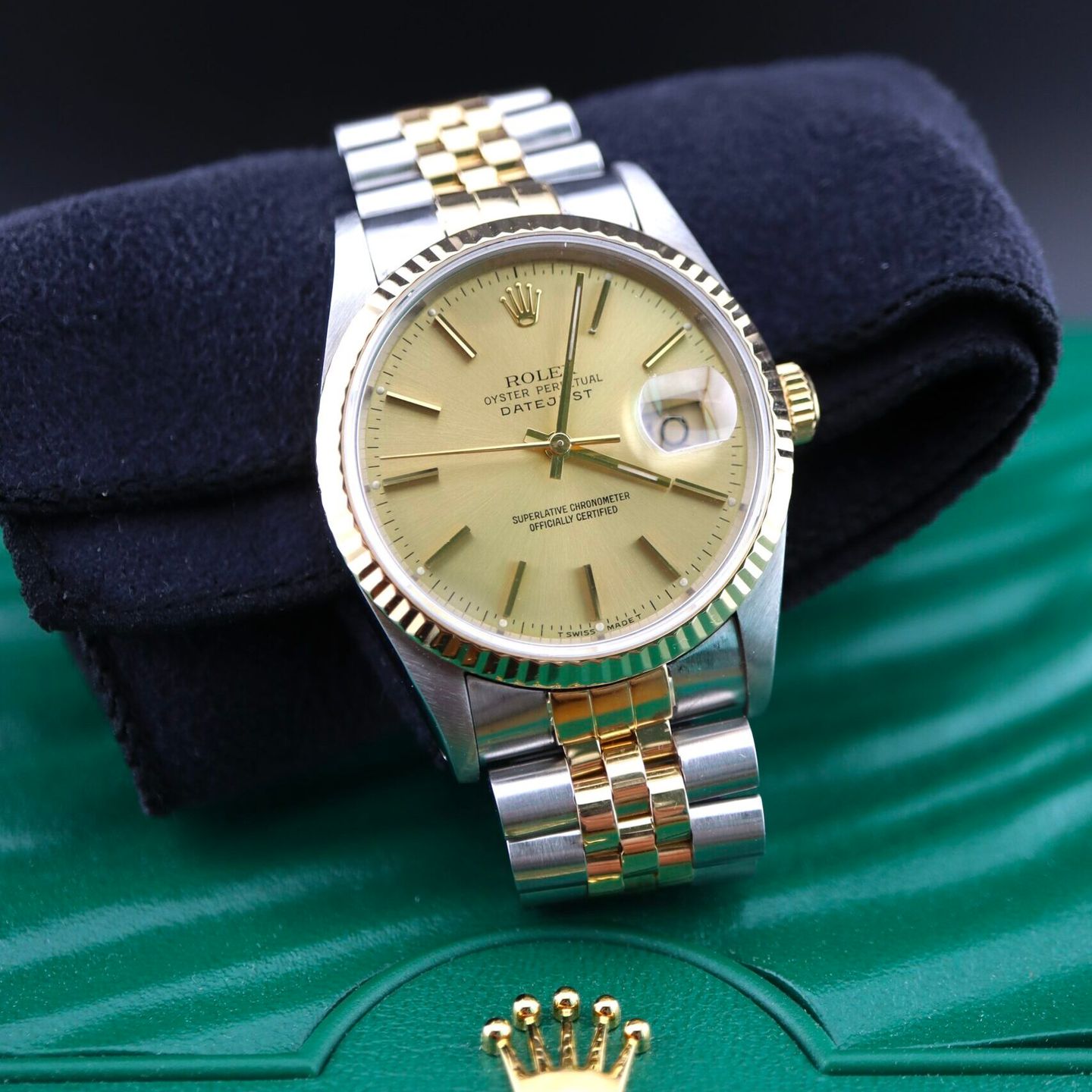 Rolex Datejust 36 16233 (Onbekend (willekeurig serienummer)) - Champagne wijzerplaat 36mm Goud/Staal (1/4)