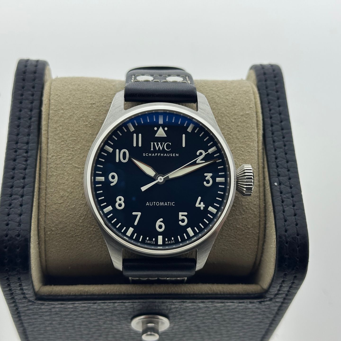 IWC Big Pilot 329303 (2022) - Black dial 43 mm Steel case (1/8)