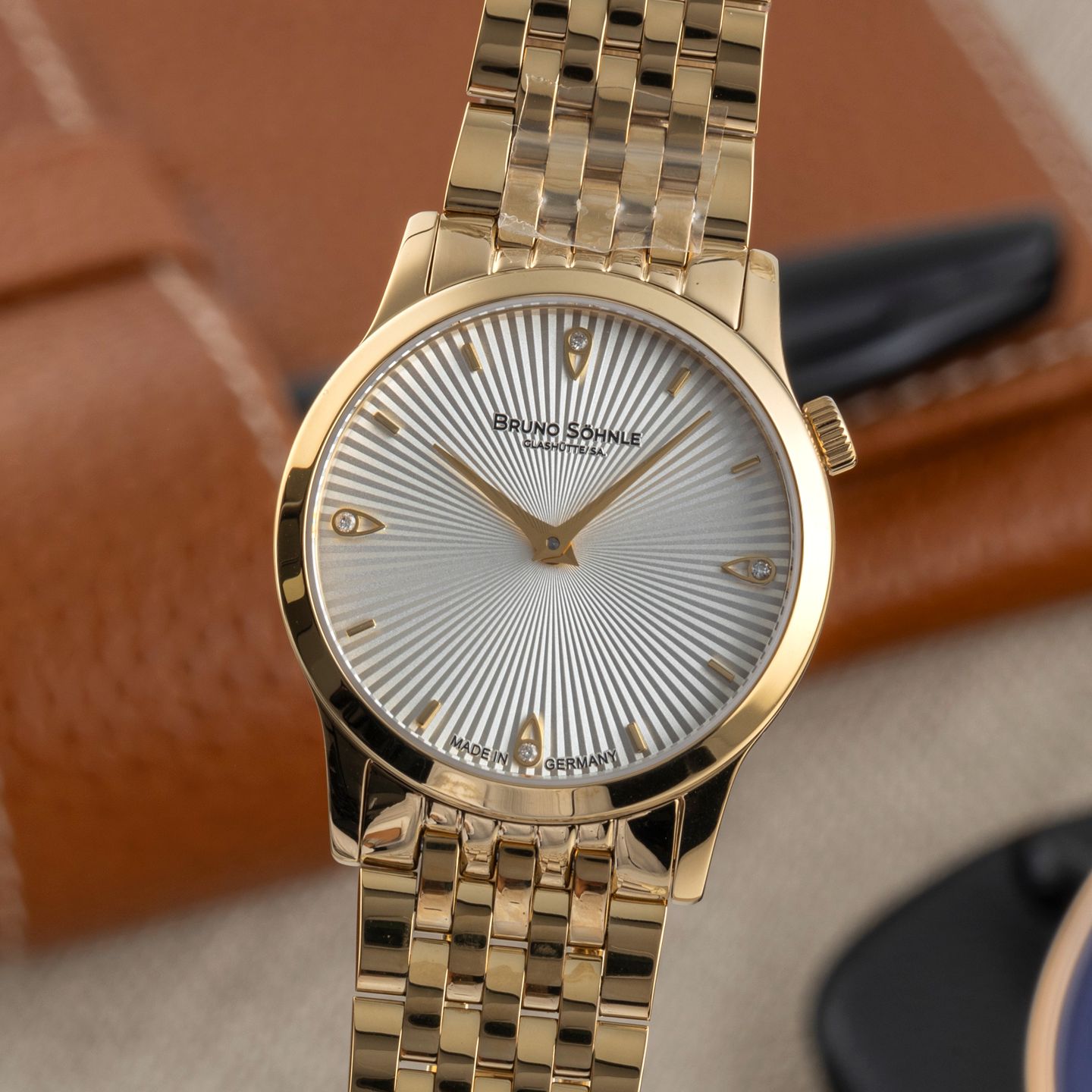 Bruno Söhnle Bologna 17-33231-240 (2025) - Silver dial 29 mm Gold/Steel case (3/8)