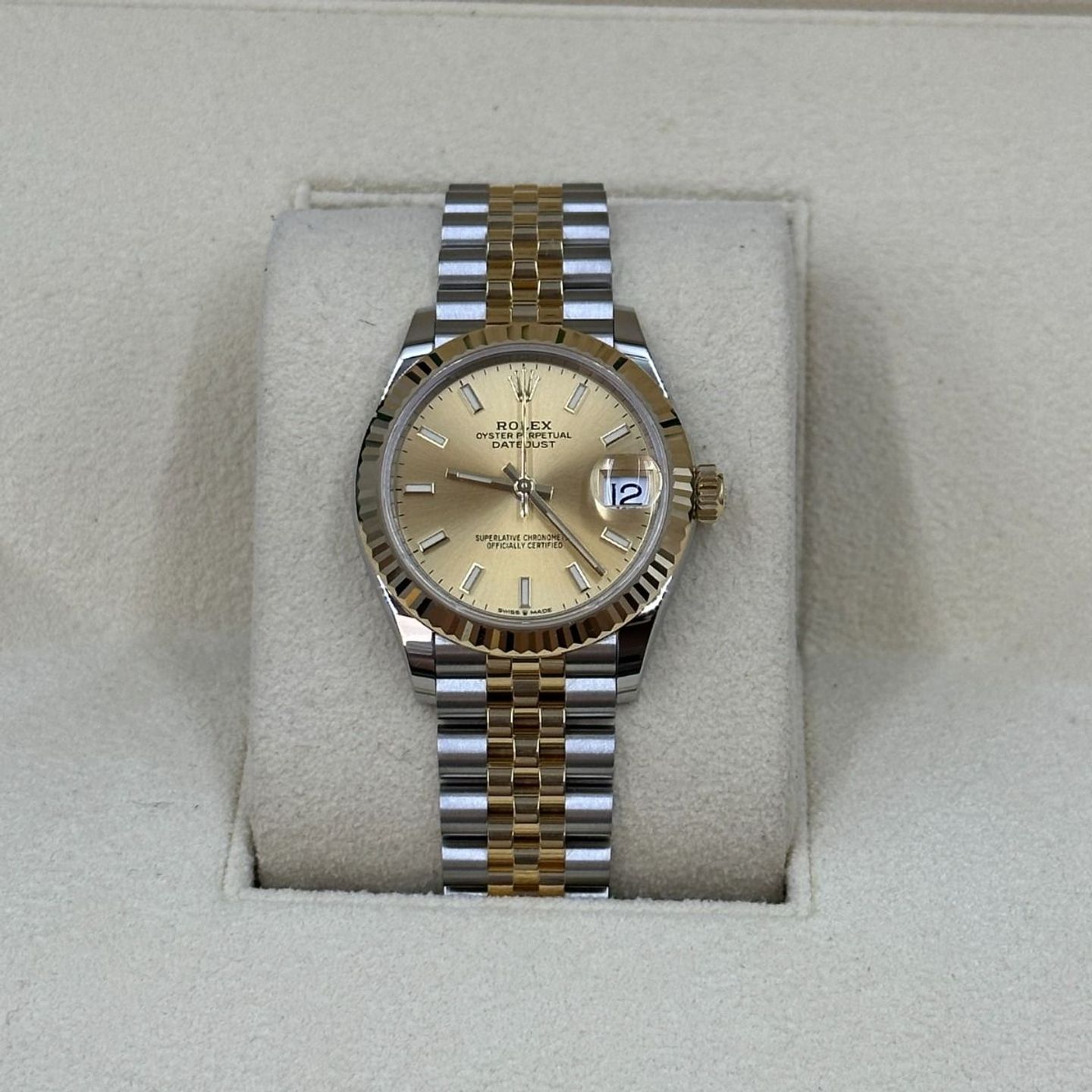 Rolex Datejust 31 278273 (2024) - Champagne dial 31 mm Steel case (4/8)