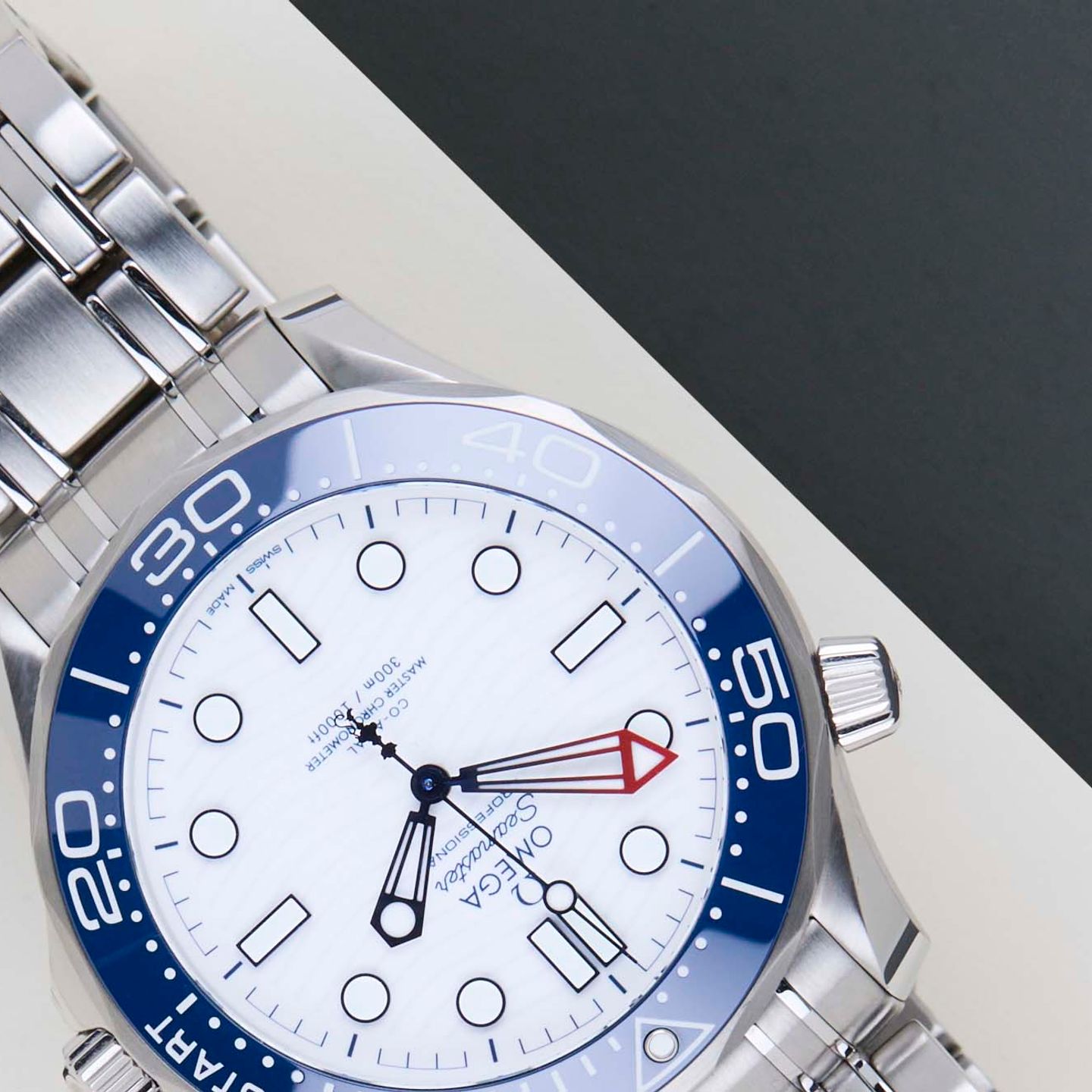 Omega Seamaster Diver 300 M 210.30.42.20.04.002 - (4/8)