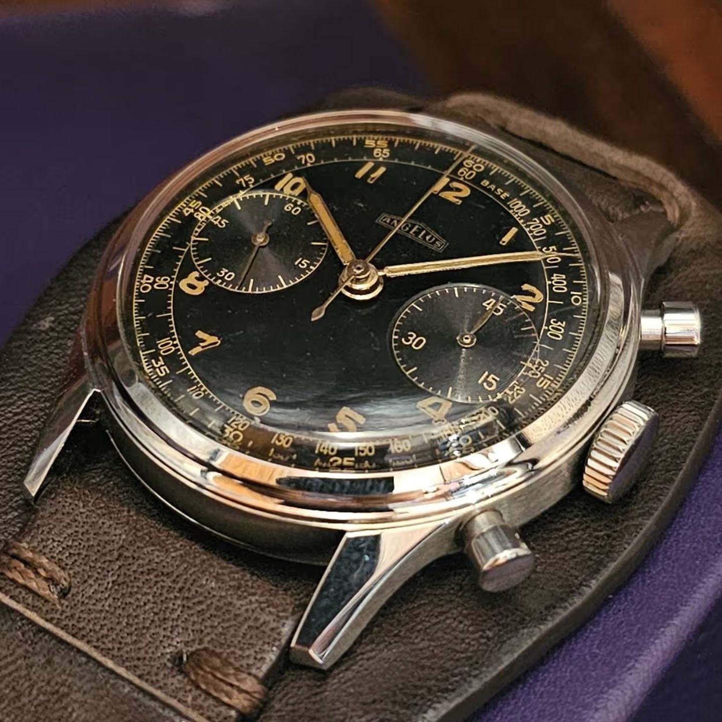 Angelus Vintage Unknown - (1/4)