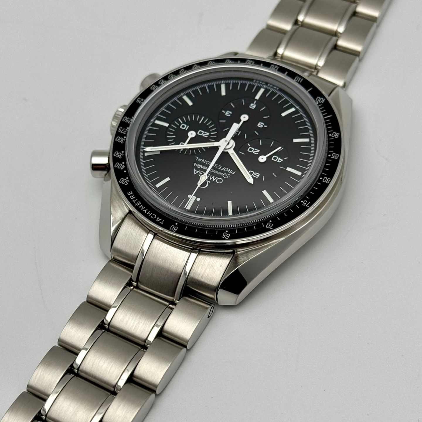 Omega Speedmaster Professional Moonwatch 311.30.42.30.01.006 (2017) - Black dial 42 mm Steel case (7/10)