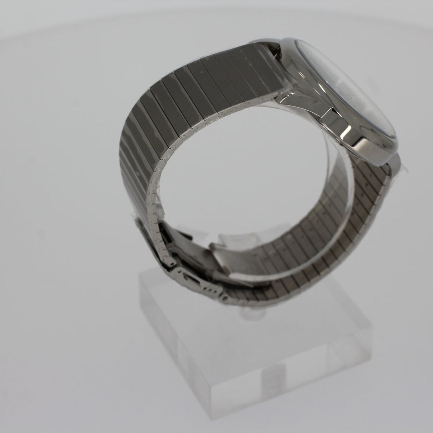 NOMOS Club Neomatik 781 (2026) - Black dial 42 mm Steel case (3/4)