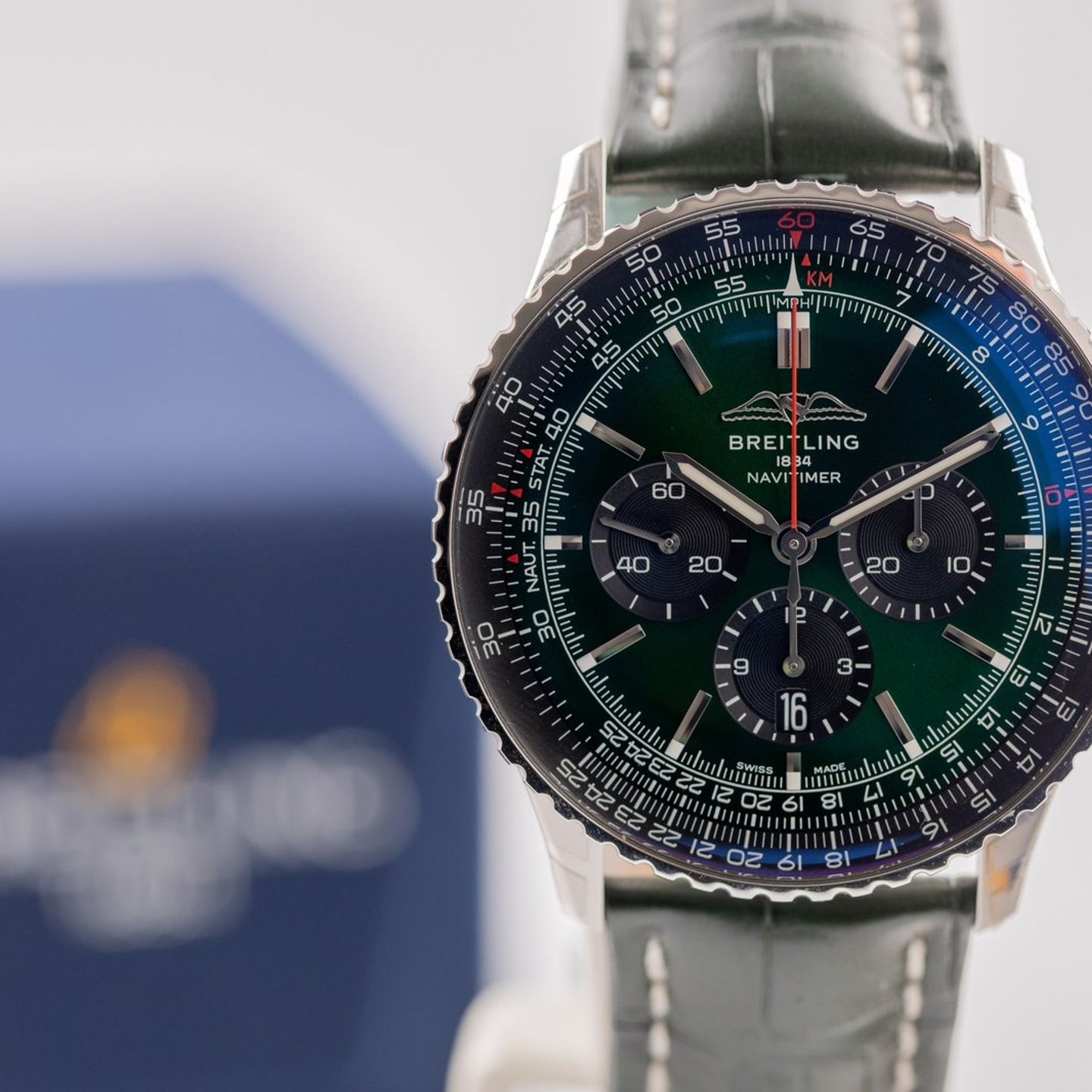 Breitling Navitimer 1 B01 Chronograph AB0137 - (1/8)