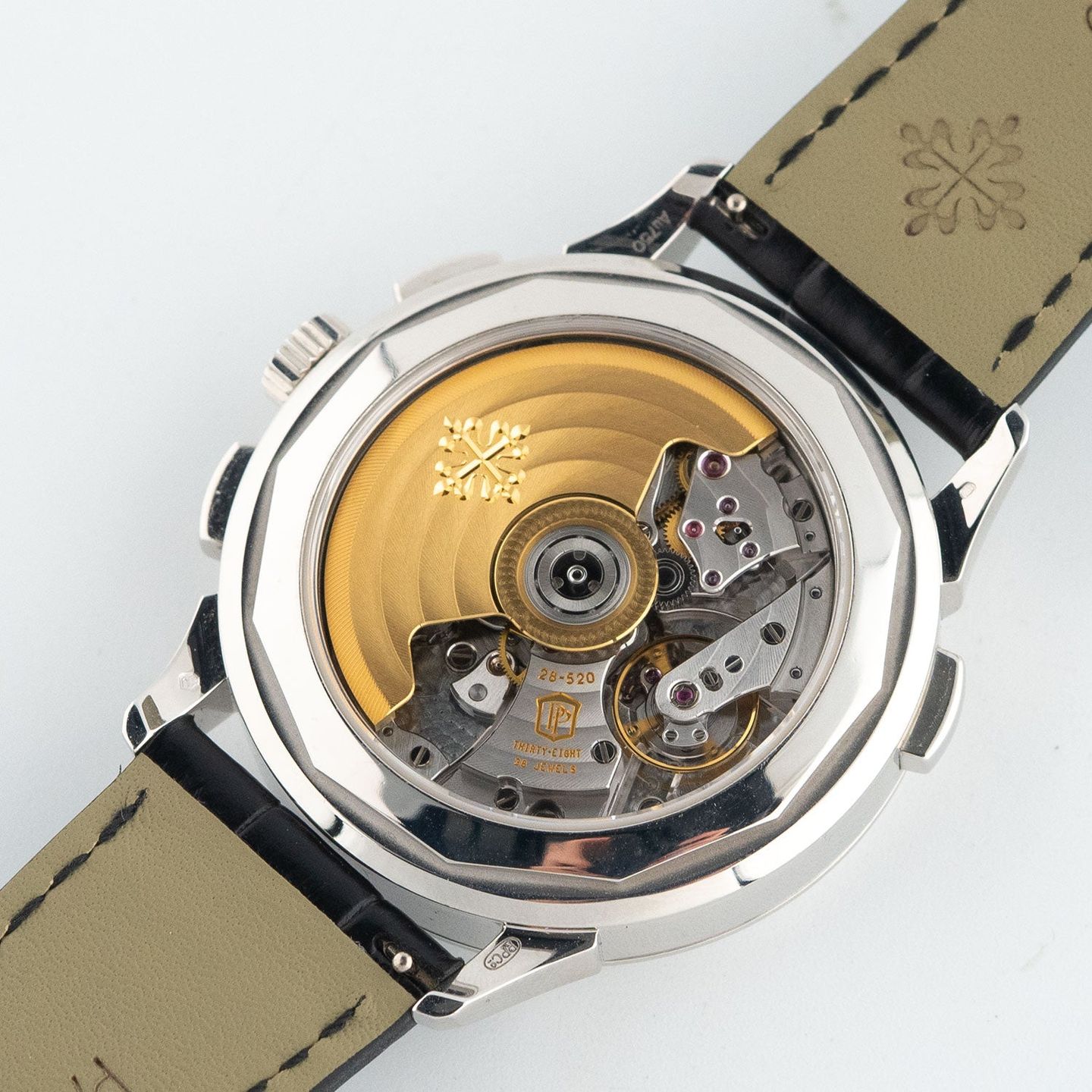 Patek Philippe World Time Chronograph 5930G-001 (2018) - Blue dial 40 mm White Gold case (6/8)