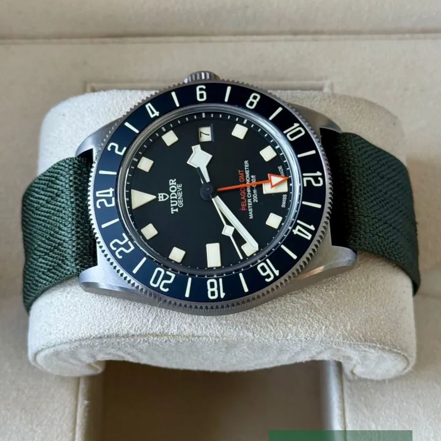 Tudor Pelagos 2542G257NU (2025) - Black dial 42 mm Titanium case (5/7)