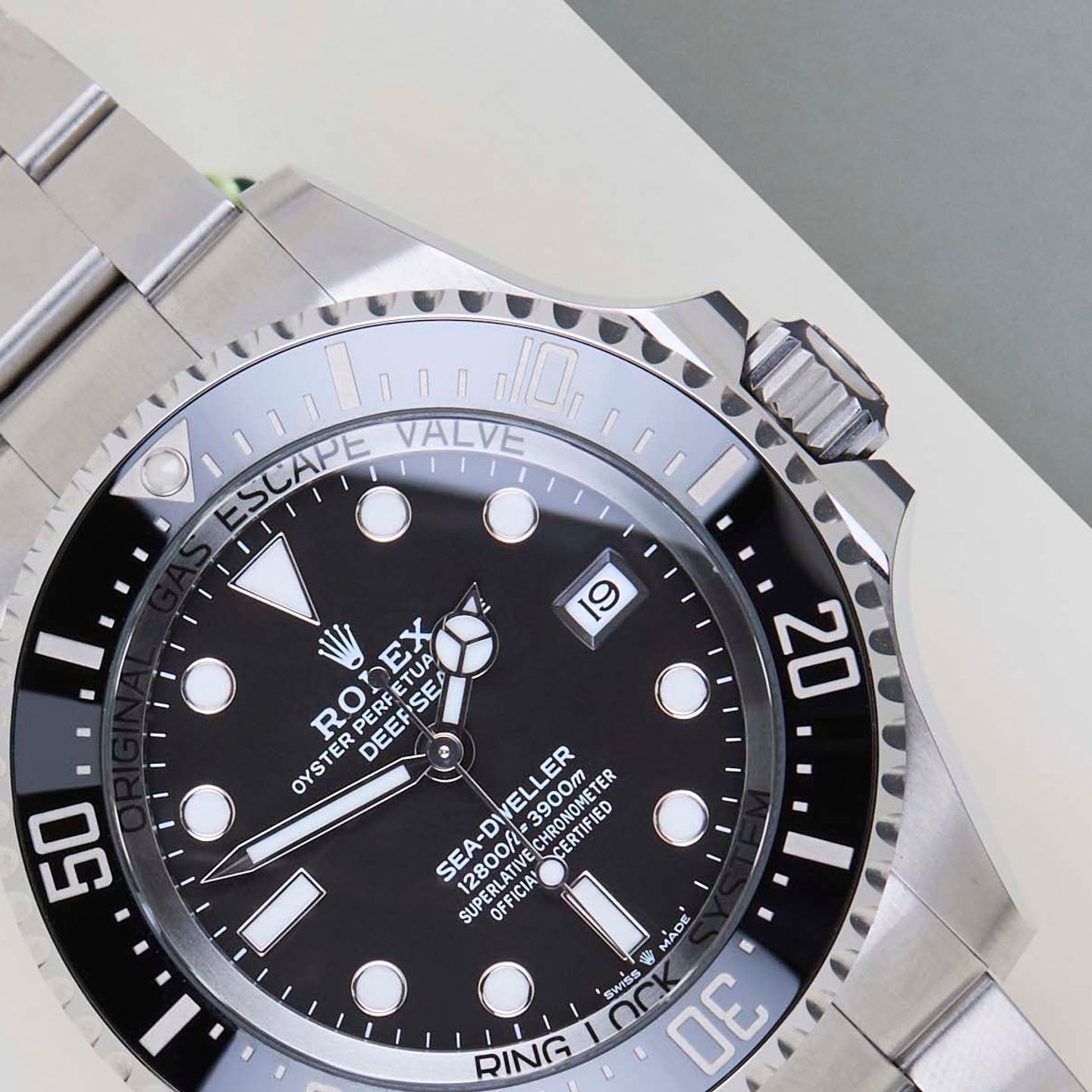 Rolex Sea-Dweller Deepsea 136660 (2024) - 44 mm Steel case (3/8)