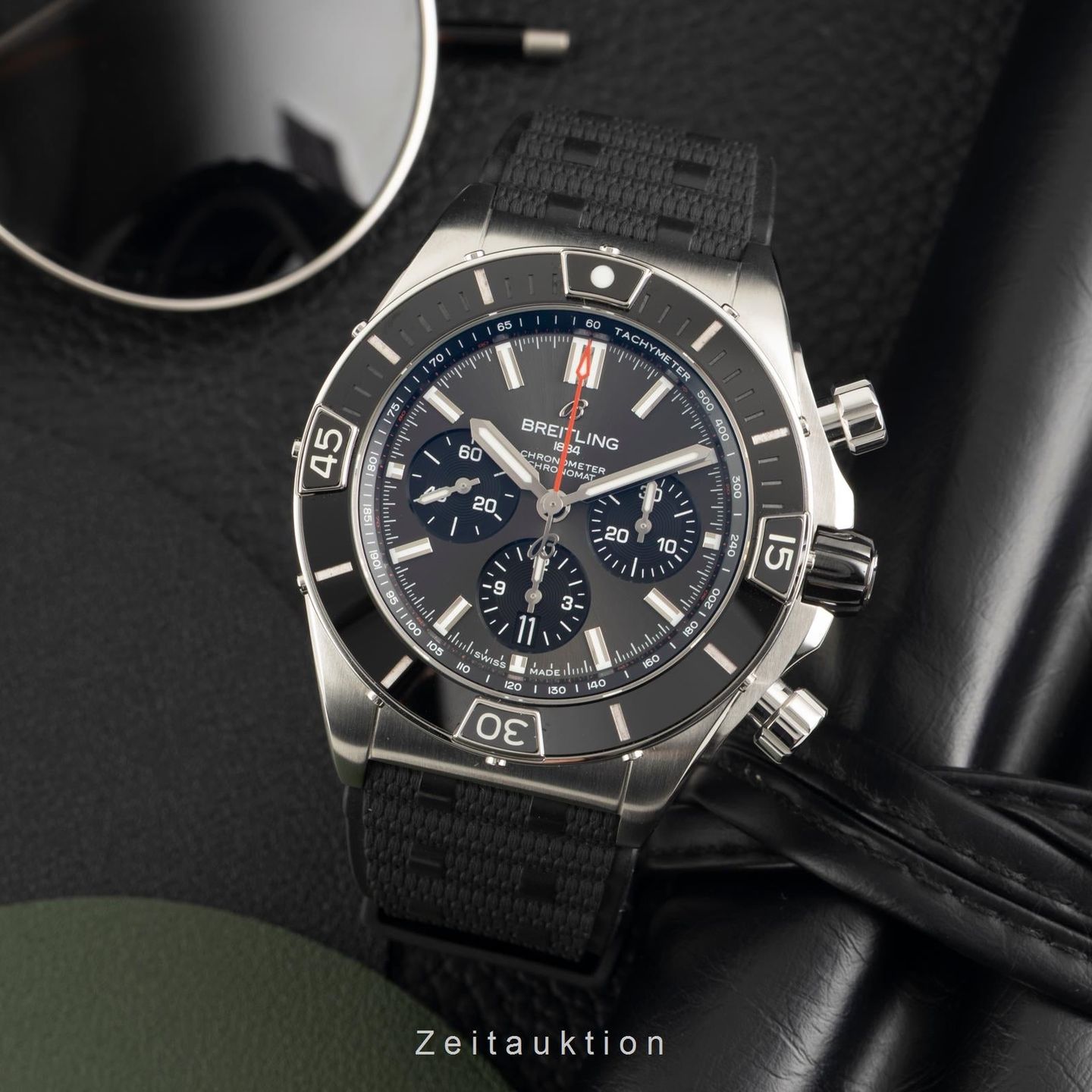 Breitling Chronomat AB0136251B2S1 (Onbekend (willekeurig serienummer)) - Zwart wijzerplaat 44mm Staal (3/8)