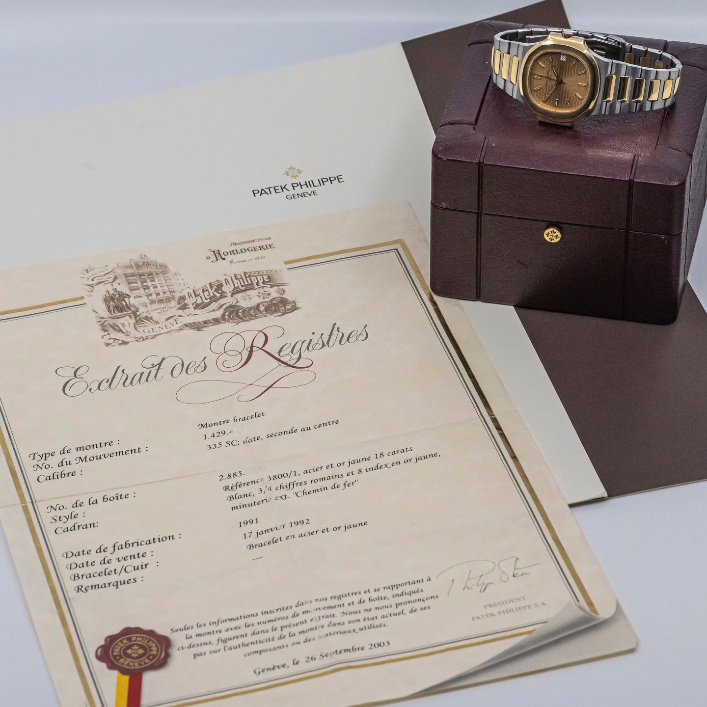 Patek Philippe Nautilus 3800/1JA (1991) - Champagne wijzerplaat 37mm Goud/Staal (4/8)