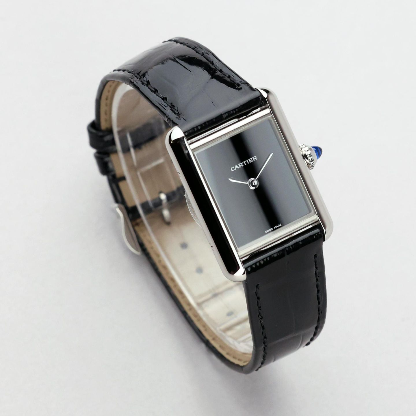 Cartier Tank WSTA0071 (2025) - Black dial 22 mm Steel case (2/8)