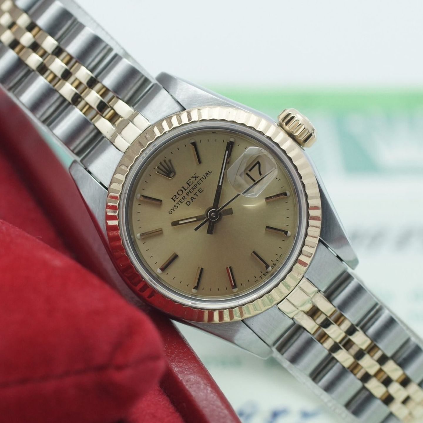 Rolex Lady-Datejust 69173 (1984) - Champagne dial 26 mm Gold/Steel case (1/8)
