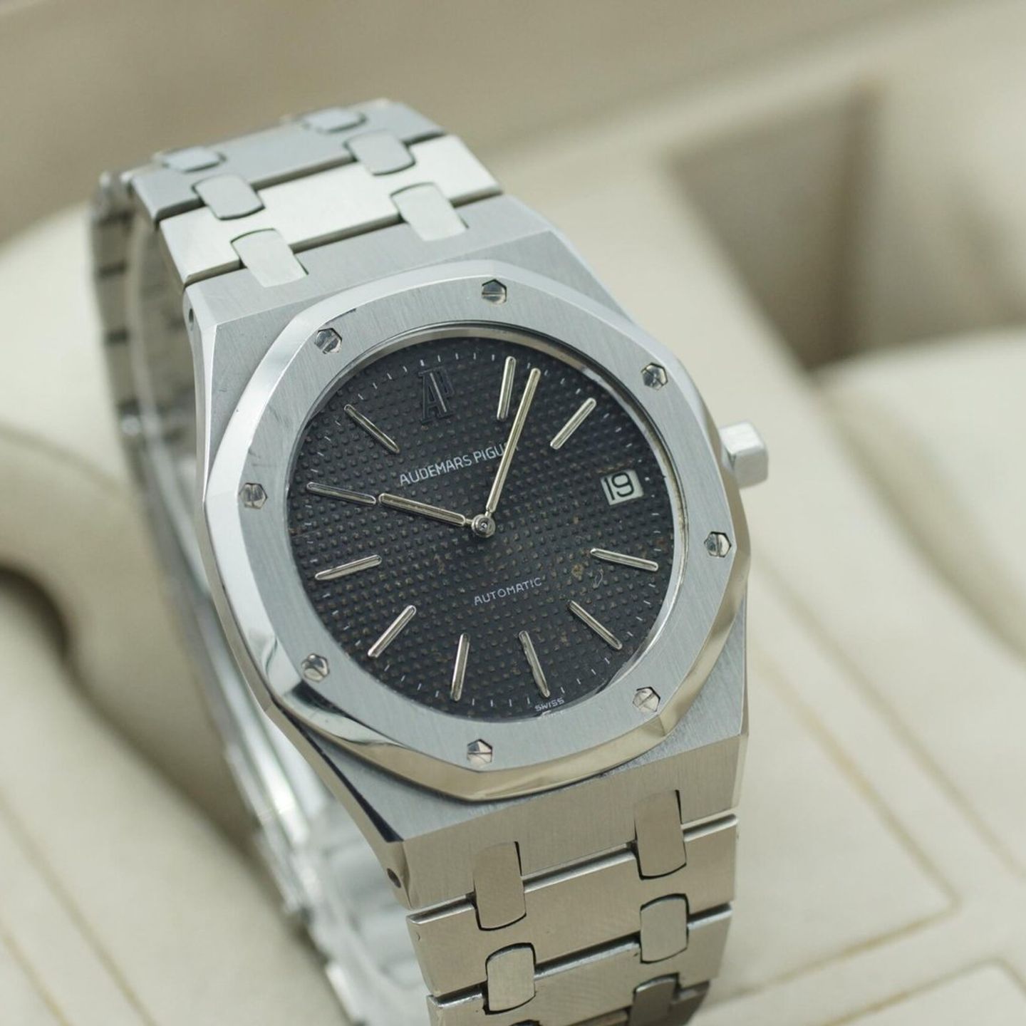 Audemars Piguet Royal Oak Jumbo 5402 (1980) - Grey dial 39 mm Steel case (1/8)