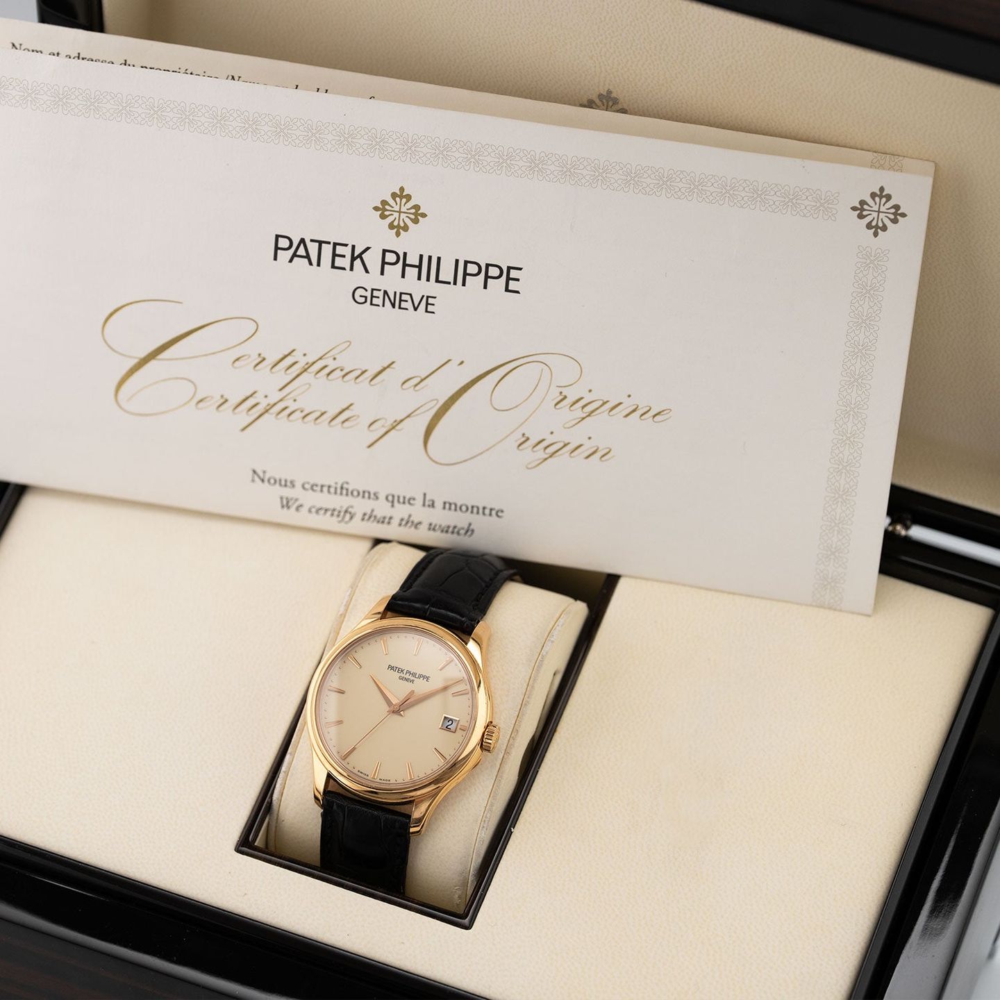 Patek Philippe Calatrava 5227R-001 (2017) - Beige dial 39 mm Rose Gold case (6/6)