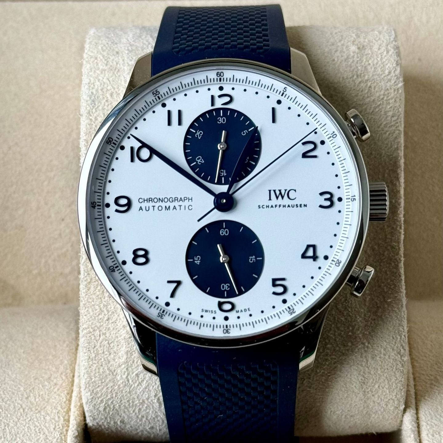 IWC Portuguese Chronograph IW371620 (2024) - White dial 41 mm Steel case (2/7)
