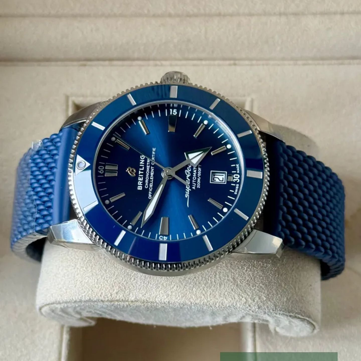 Breitling Superocean Heritage II 46 AB2020161C1S1 (2025) - Blue dial 46 mm Steel case (5/7)