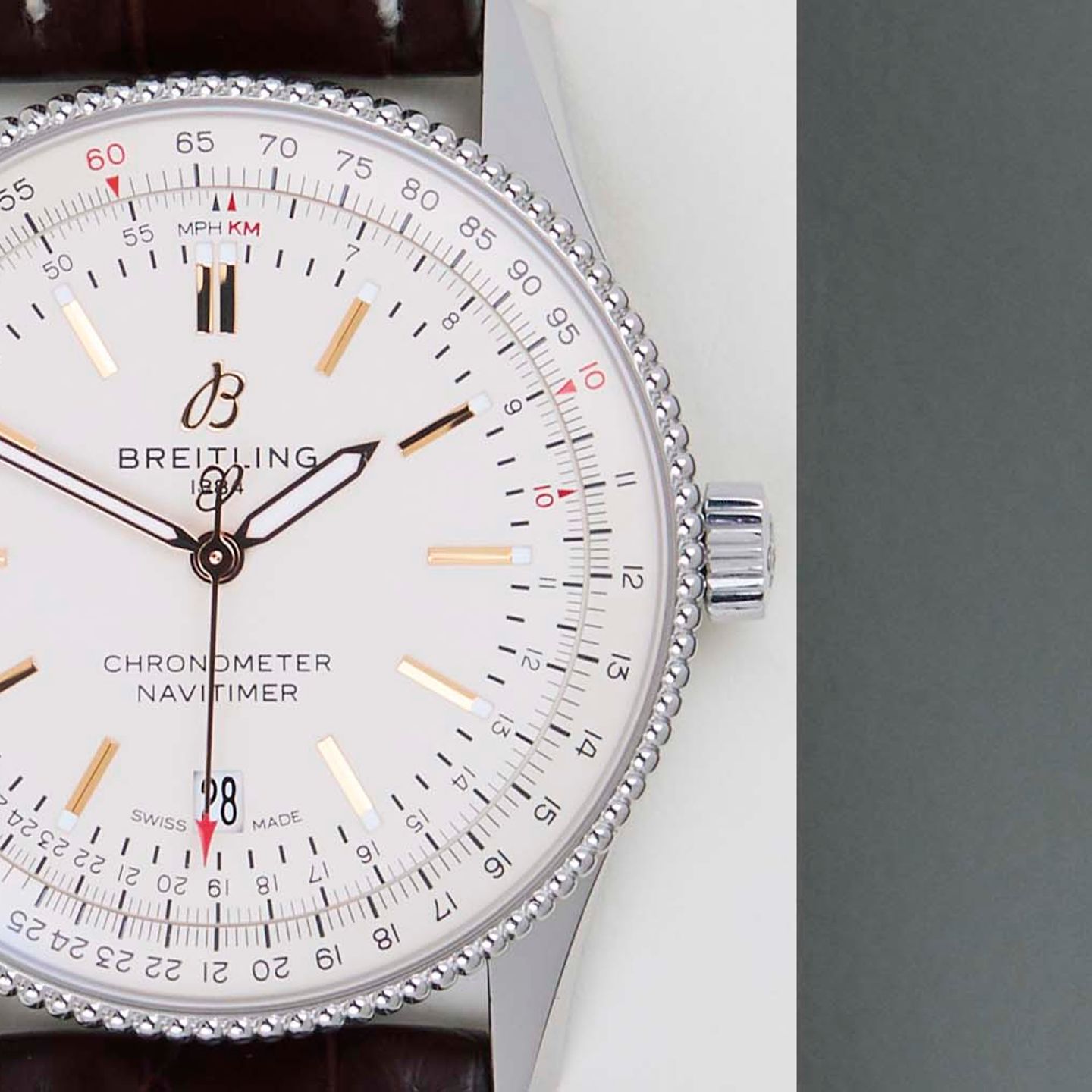 Breitling Navitimer A17326211G1P2 (2023) - Silver dial 41 mm Steel case (5/8)