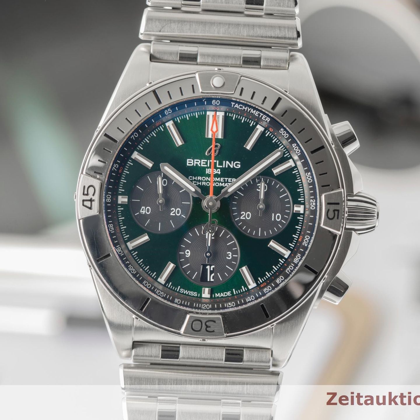 Breitling Chronomat 42 AB0134101L1A1 (2022) - Green dial 42 mm Steel case (3/8)