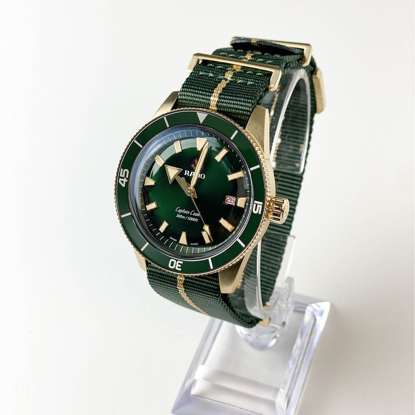Rado HyperChrome Captain Cook R32504317 (2023) - Green dial 42 mm Bronze case (2/4)