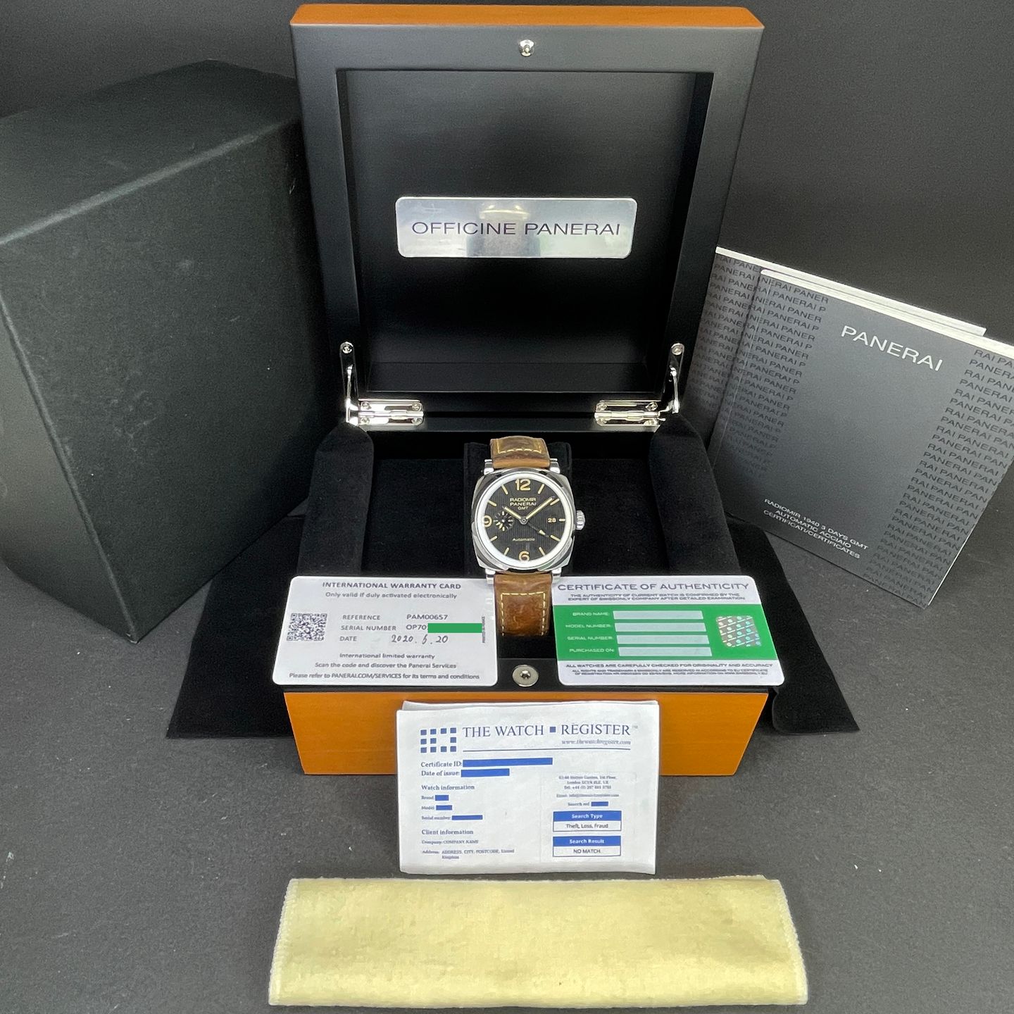 Panerai Radiomir 1940 3 Days Automatic PAM00657 (2020) - Black dial 45 mm Steel case (3/8)
