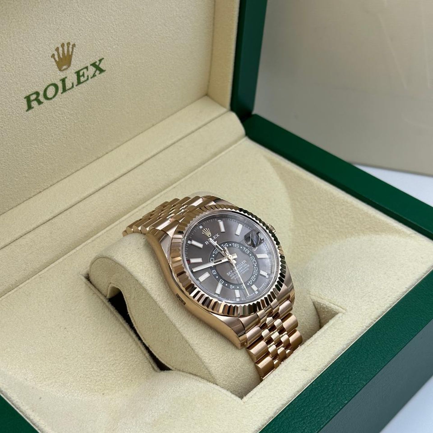Rolex Sky-Dweller 336935 - (3/10)