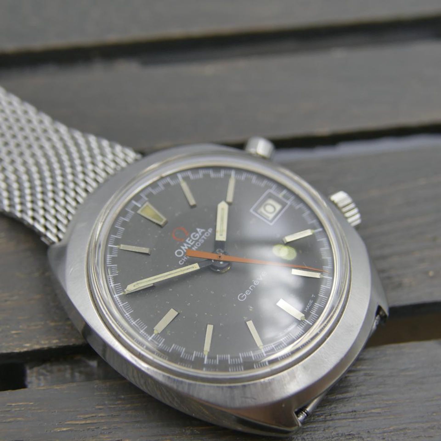 Omega Genève 146.009 - (2/8)