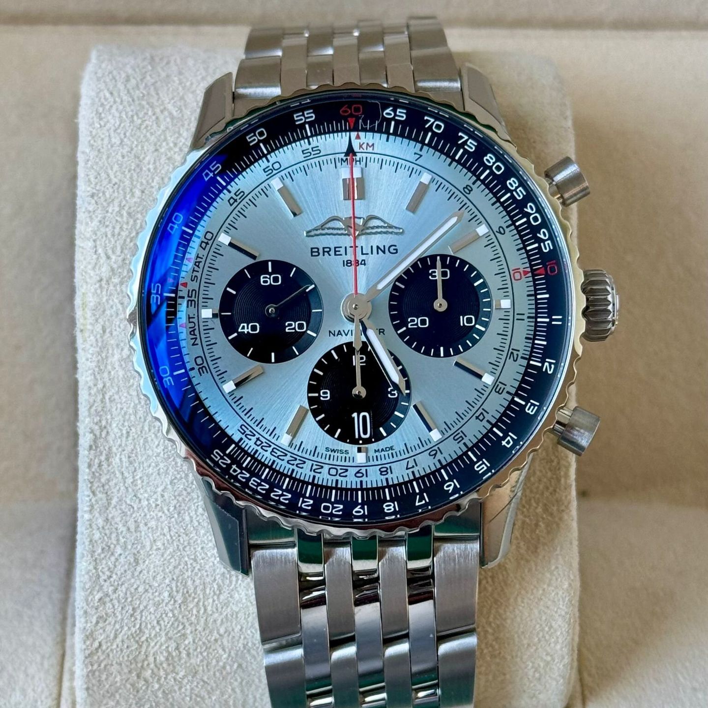 Breitling Navitimer 1 B01 Chronograph AB0138241C1A1 (2024) - Blauw wijzerplaat 43mm Staal (2/7)