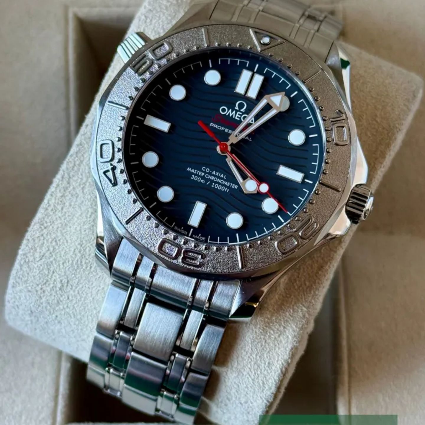 Omega Seamaster Diver 300 M 210.30.42.20.01.002 - (3/8)