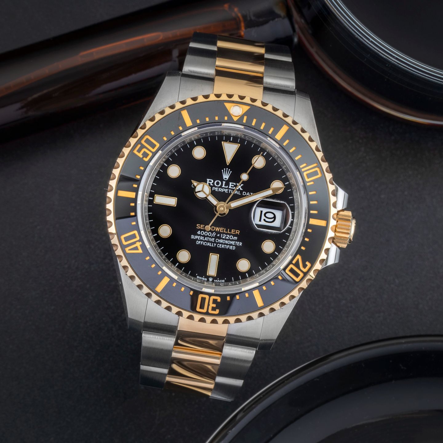 Rolex Sea-Dweller 126603 (Unknown (random serial)) - Black dial 43 mm Gold/Steel case (1/8)